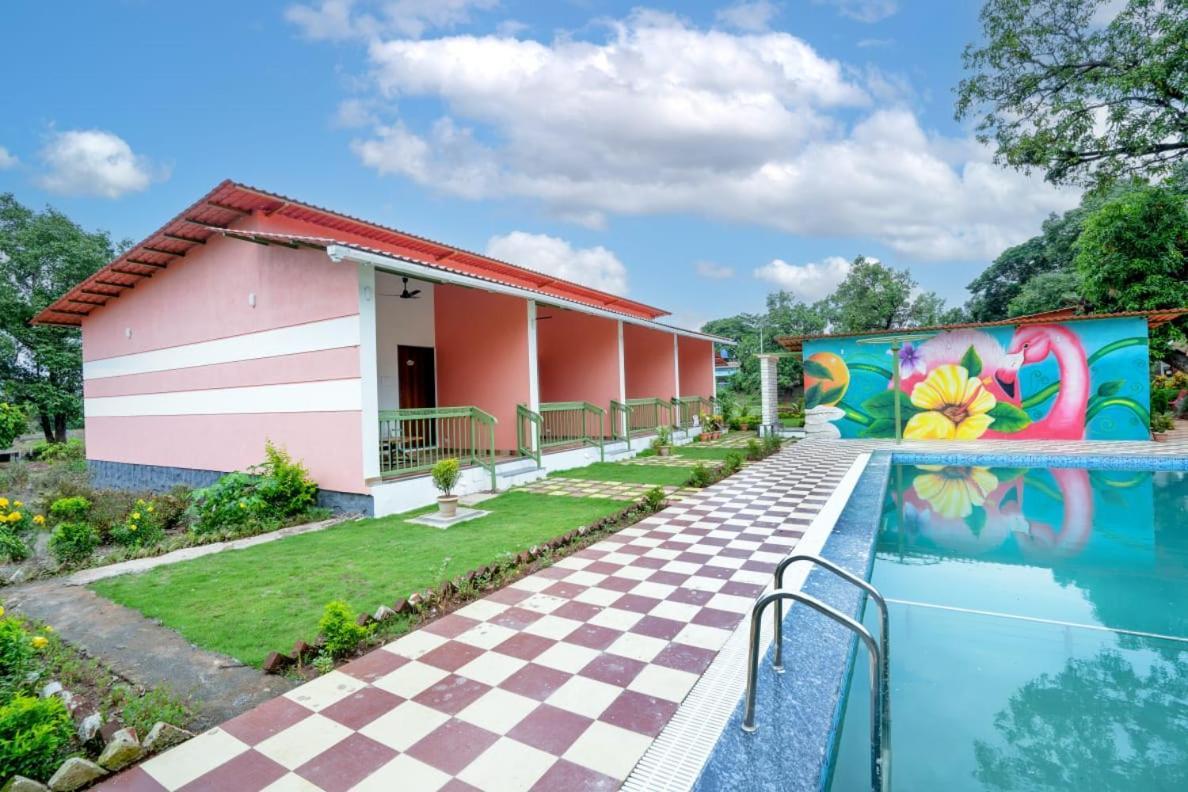Mahalakshmi Agro Tourism Hotel Poinad Exterior photo
