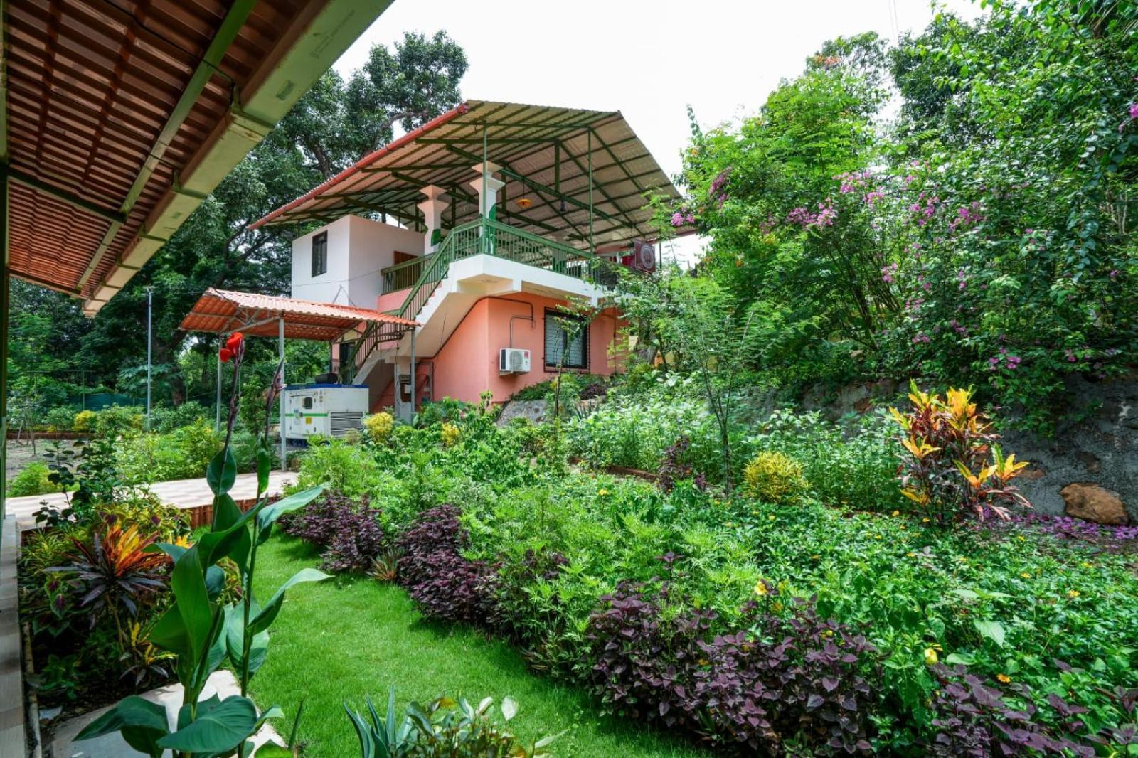 Mahalakshmi Agro Tourism Hotel Poinad Exterior photo